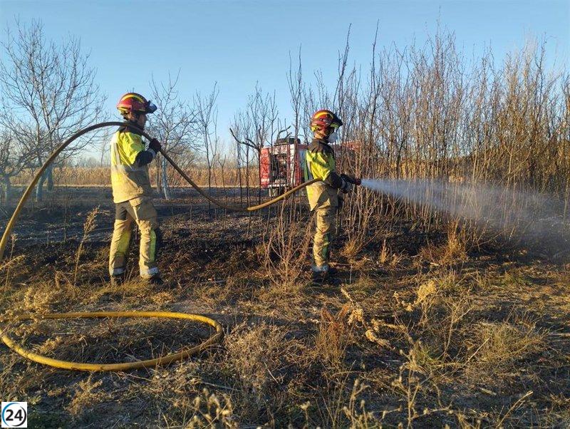 Enorme incendio destruye vasta extensión cerca de San Martín del Río (Teruel)