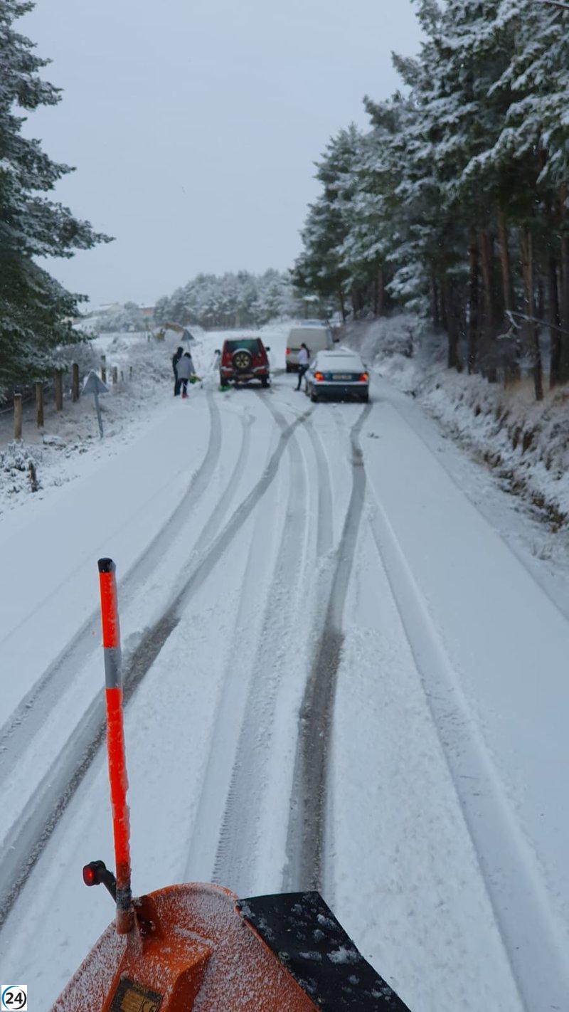 La Diputación de Teruel prepara el despliegue de equipamiento invernal sin reportes de incidentes por nieve.