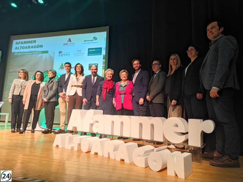Claver destaca la importancia de la mujer rural en Huesca.