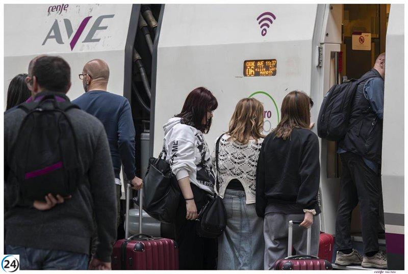 Renfe vende miles de billetes en el estreno del AVE directo Huesca-Sevilla-Córdoba.