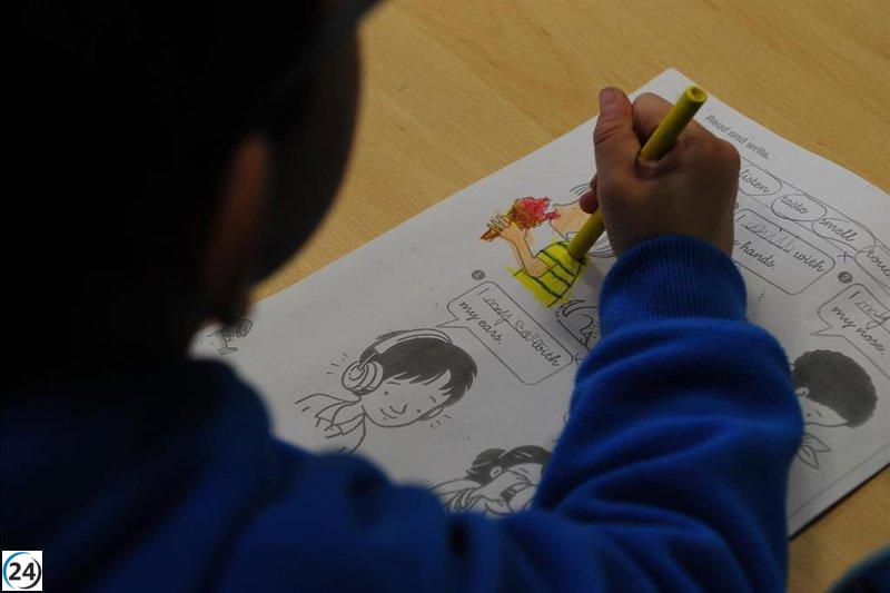 Centros educativos de Aragón abren en verano para ayudar a las familias con la conciliación