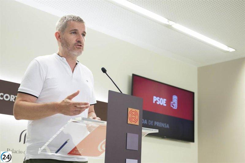El PSOE critica el desorden en las oposiciones de Educación por falta de planificación.