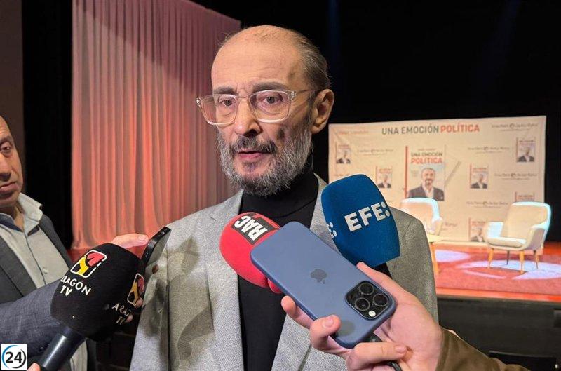 Lambán (PSOE) critica que España dirija su rumbo respaldándose en el independentismo.