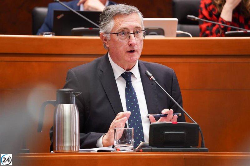 Blasco promete aumentar fondos y agilizar acciones contra el lindano.