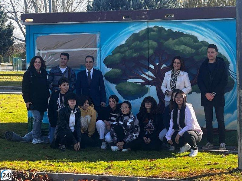 Endesa reconoce el diseño de un estudiante del IES Francés de Aranda de Teruel en el certamen 'ConectArte'.