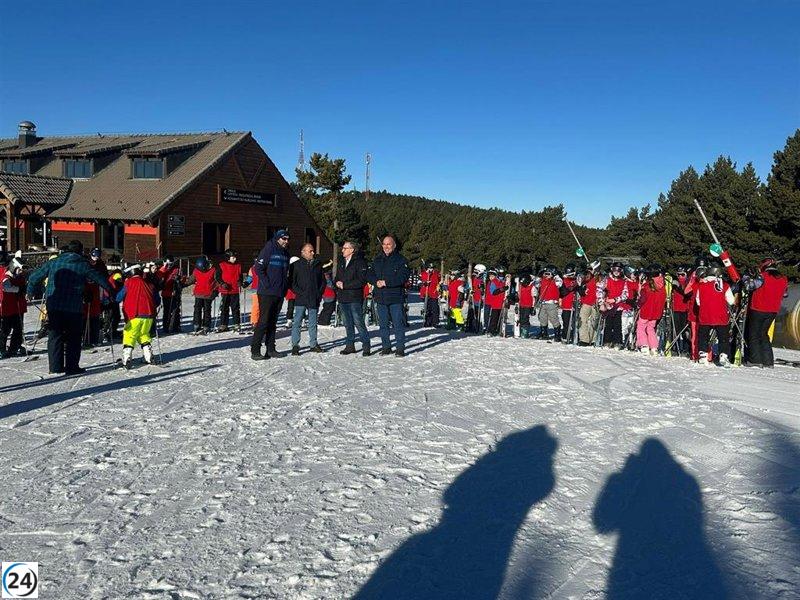 Más de mil escolares disfrutarán de la campaña de esquí de la Diputación de Teruel esta temporada.