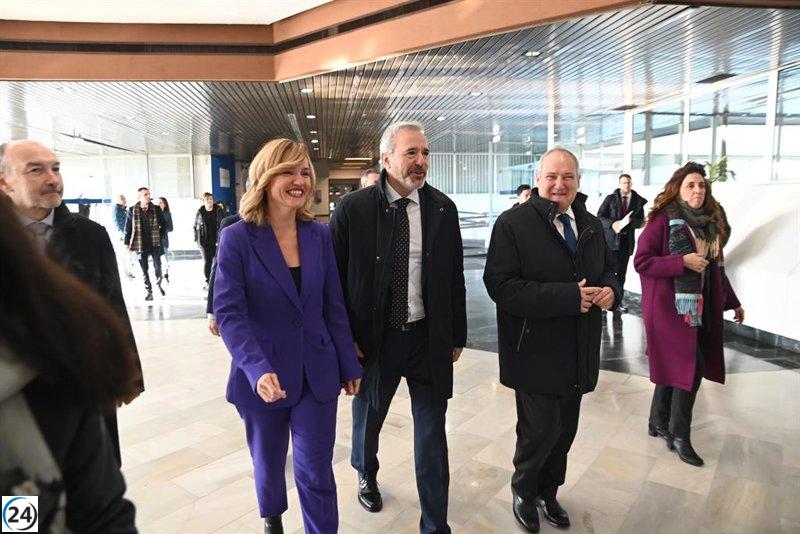 Azcón destaca la importancia de la cooperación y el interés general para establecer la gigafactoría.