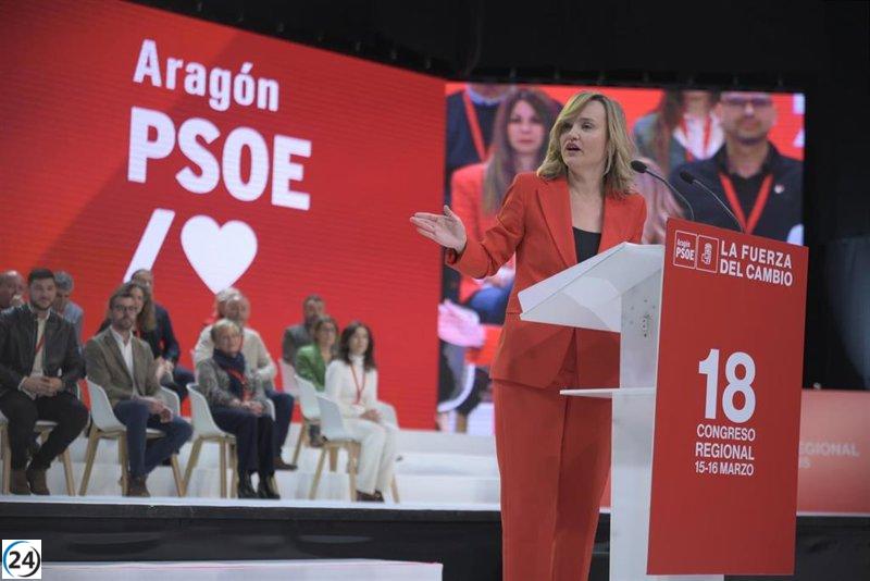 Pilar Alegría: 