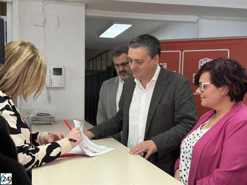 Fernando Sabés busca un nuevo mandato al frente del PSOE en Alto Aragón.