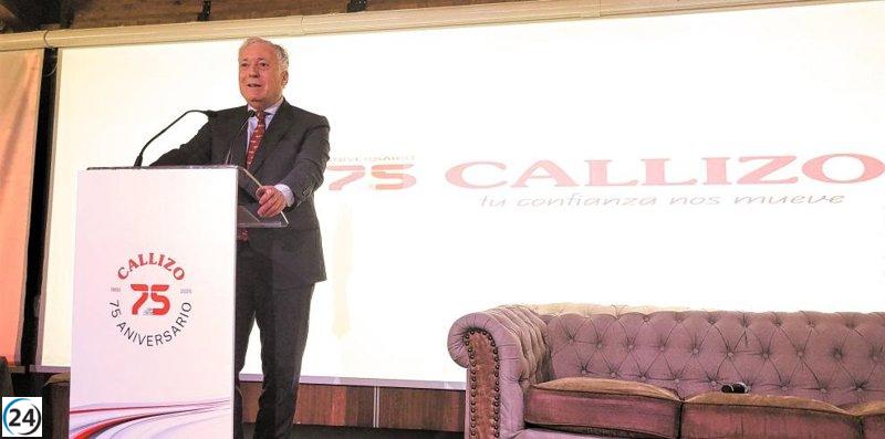 Octavio López destaca la importancia de las empresas familiares en el 75 aniversario de Transportes Callizo.