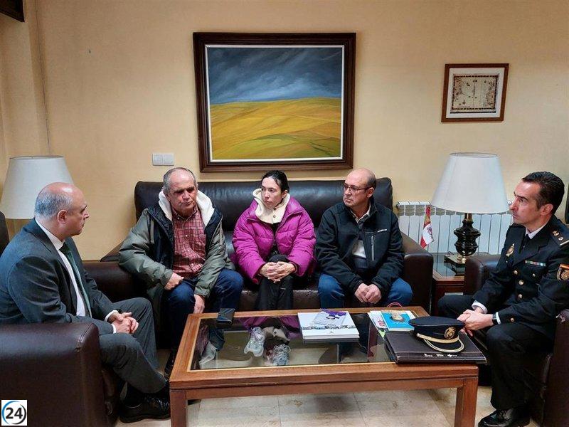 Subdelegado del Gobierno en Valladolid se reúne con la familia del profesor aragonés desaparecido, Alejandro Aranda.
