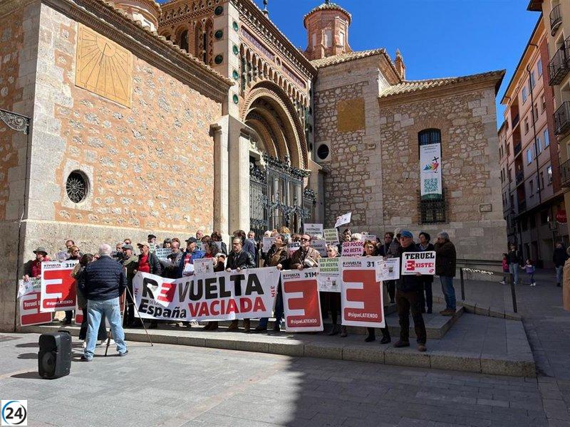 Teruel se moviliza en defensa de la lucha contra la despoblación.