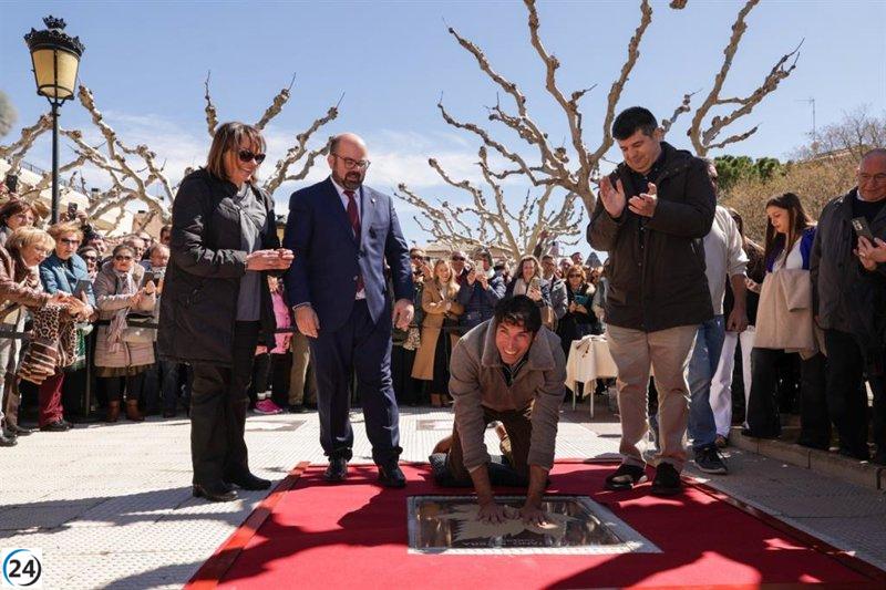 Cayetano Rivera inaugura el Paseo de las Estrellas en honor a la DO Cariñena y su conexión con la tauromaquia.