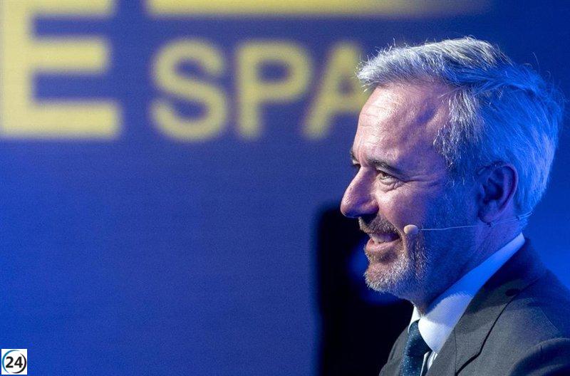 Azcón defiende el Pacto Verde ante la oposición de Vox, resaltando su aporte a la inversión en Aragón.