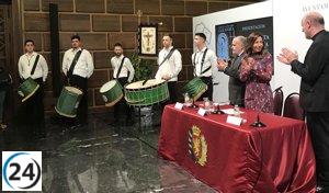Chueca invita a celebrar la Semana Santa en Zaragoza con 53 procesiones y 16.000 cofrades.