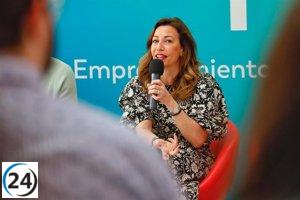La alcaldesa de Zaragoza presenta una oficina para apoyar a los autónomos.