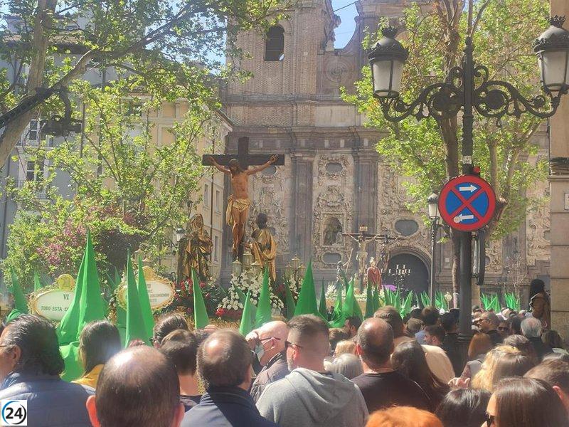 San Cayetano acoge la prolongada procesión del Santo Entierro, la más extensa de España.
