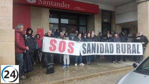 Los residentes de Ayerbe reclaman acción urgente por el deterioro de la sanidad pública.
