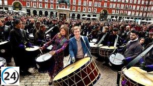 La alcaldesa de Zaragoza, Natalia Chueca, participa en la ceremonia de clausura de la Semana Santa de Madrid.