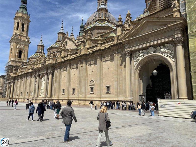 Diócesis de Aragón honran al Papa Francisco con el repique de campanas.