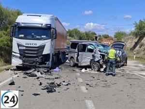 Trágico accidente en la N-240 en Barbastro deja un muerto y seis heridos graves.