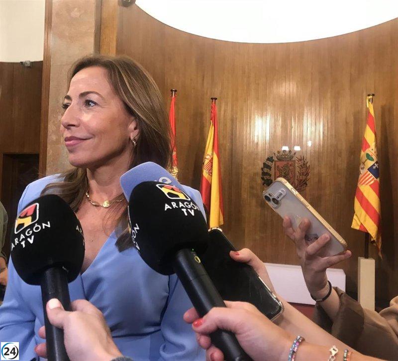 Chueca y Azcón exigen la destitución de Mendi por su ofensivo comentario hacia la alcaldesa.