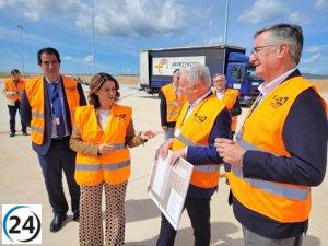 Teruel amplía su aeropuerto con 35.000 metros destinados a aparcamiento de aeronaves.