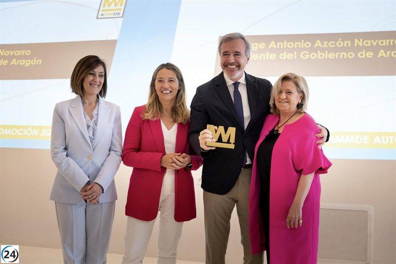 Azcón en los Premios AMMDE: Aragón busca destacar en automoción y en equidad.