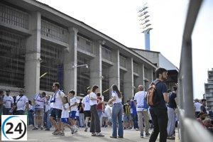 El zaragocismo se despide de La Romareda en un dramático intento por sobrevivir.