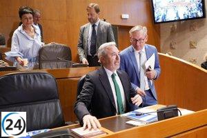 Jorge Azcón denuncia la falta de ética del PSOE en su ataque a la democracia.