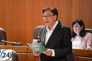 Guitarte insta a Azcón a desarrollar un plan para regular las energías renovables.