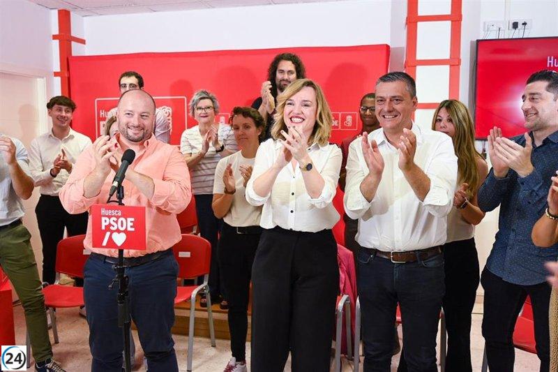 Alegría del PSOE tacha a Azcón de socavar los servicios públicos para promover la privatización.