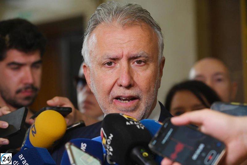 Torres destaca su fe en el fiscal general y critica a Feijóo por omitir los temas relevantes para la ciudadanía.