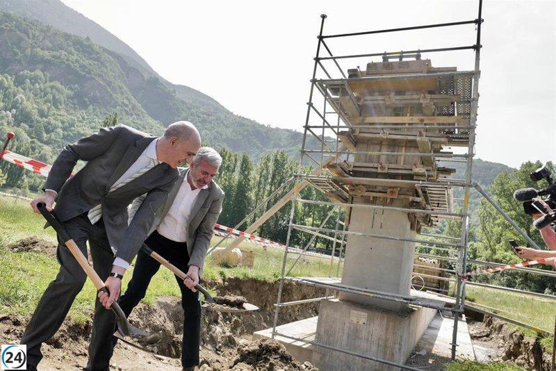 Azcón resalta el compromiso del Plan Pirineos con el valle de Benasque mediante una inversión de 17 millones en un nuevo telecabina.