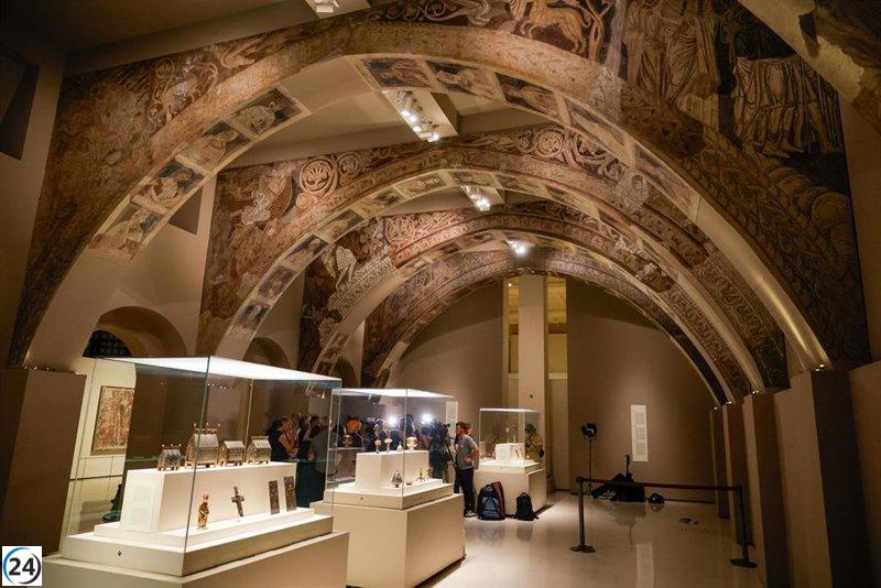 Aragón presiona al MNAC y a Urtasun para agilizar el regreso de las pinturas de Sijena.