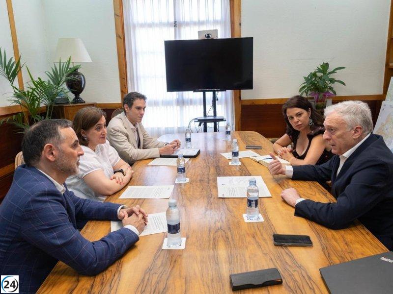 Octavio López denuncia la cesión de la gestión de funcionarios a Cataluña como un ataque a la Constitución.