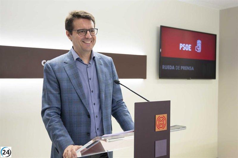 Galeano (PSOE) denuncia que el nuevo decreto de subvenciones excluye a universidades y organizaciones de cooperación.