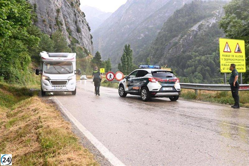 Rescatadas 200 personas del Balneario de Panticosa en 83 vehículos.