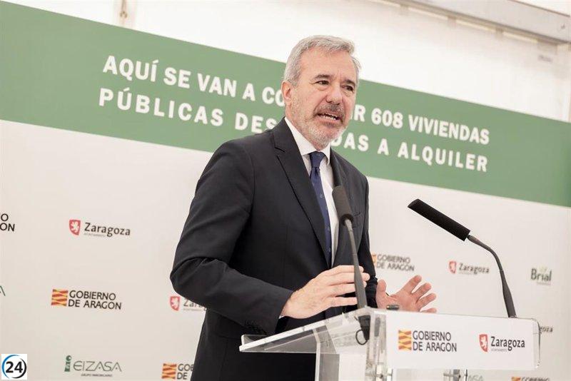 Azcón: El MITECO carece de dirección y demanda expansión de la Red Eléctrica.
