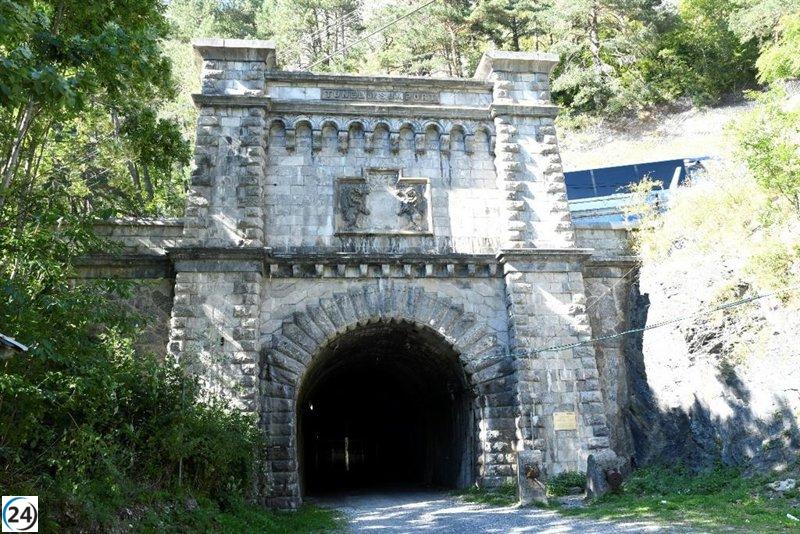 Transportes invierte 2,2 millones para reiniciar las operaciones en el túnel ferroviario de Somport.