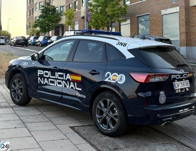 Dos arrestados por acoso sexual prolongado a una mujer en su trabajo y hogar.