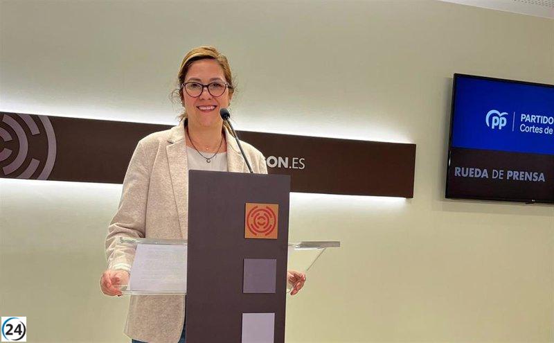 Gaspar (PP) asegura a Villagrasa (PSOE) que se cumplirán las ayudas culturales al completo.