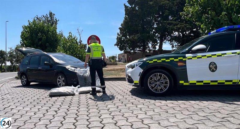 Arresto en Candasnos: Conductor en dirección opuesta por la AP-2 y vinculado al narcotráfico.