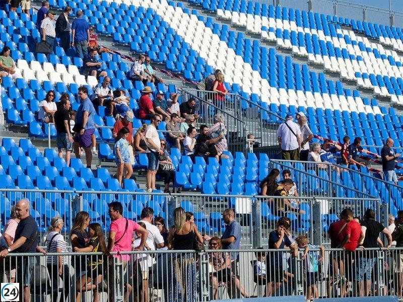 Ibercaja Estadio recibe 3.000 visitantes en su jornada inaugural.