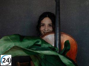 Iris Azquinezer llevará su violonchelo al Festival en el Camino de Santiago en Bolea, Huesca.
