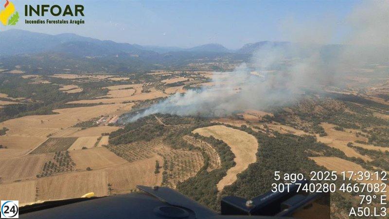 Incendio en un encinar cerca de Bierge y Abiego, Huesca.