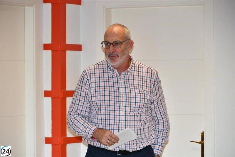 PSOE solicita apoyo al Gobierno de Aragón para mejorar las instalaciones deportivas con césped.