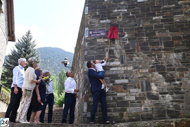 Sallent de Gállego rinde homenaje a agentes de la Guardia Civil caídos por ETA con una nueva calle.