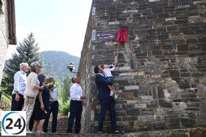Sallent de Gállego rinde homenaje a agentes de la Guardia Civil caídos por ETA con una nueva calle.