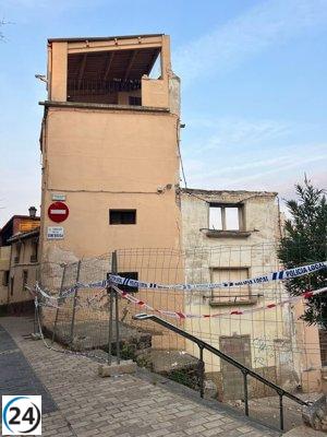 Colapso de edificio en Alcañiz provoca desalojo de cuatro familias.